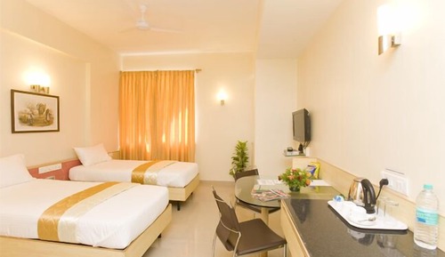 Habitación estándar con 1 cama doble o 2 individuales