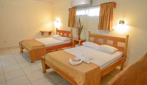 Habitación cuádruple Deluxe