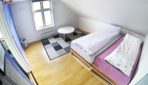 Habitación con 2 camas individuales