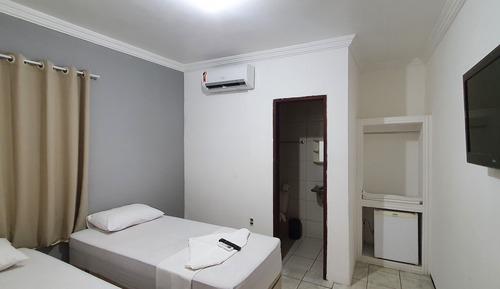 Habitación con 2 camas individuales