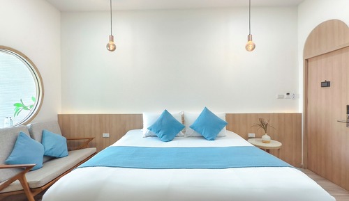 Honeymoon Room