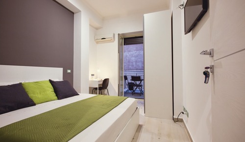 Habitación superior con 1 cama doble o 2 individuales