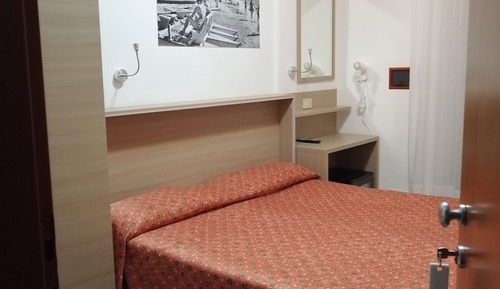 Habitación con 1 cama doble o 2 individuales, no fumadores, vistas al mar