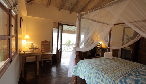 Habitación romántica doble, 1 cama de matrimonio, balcón, frente a la playa