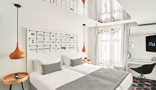 Habitación estándar con camas gemelas -Minibar soft y bandeja de cortesía, Chromecast-Prensa digital