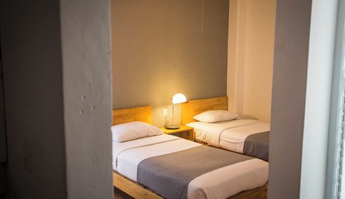 Habitación económica con 2 camas individuales