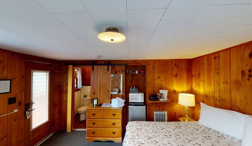 Estudio económico, 1 cama de matrimonio grande (Cottage 12 or 14)