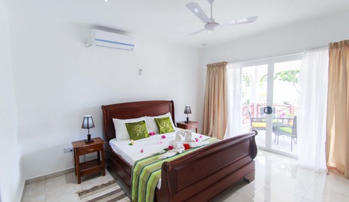 Habitación superior, 1 habitación, vistas al jardín, en la zona del jardín