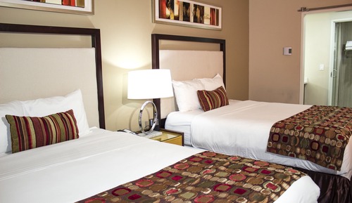Suite, 2 habitaciones, no fumadores (1 King Bed and 2 Queen Beds)