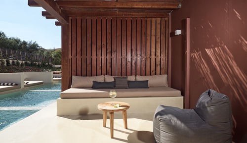 Swim Up Junior Suite, Sharing pool