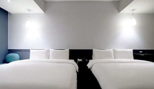 Family Room (Check-in time 6PM)