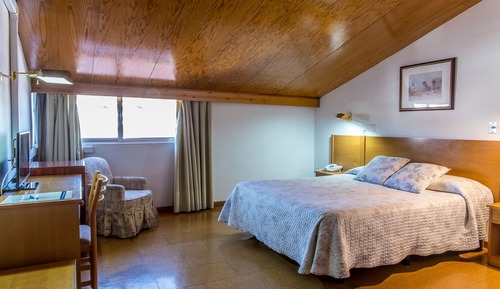 Habitación doble (attic floor)