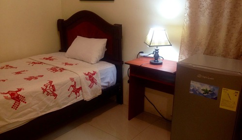 Habitación individual, baño privado, planta baja