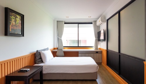Superior Twin Room (Elevator Available)