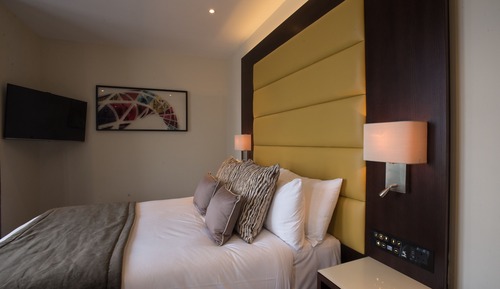 Habitación Deluxe con 1 cama doble o 2 individuales