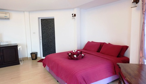 Sea view deluxe cottage (4 pax) 