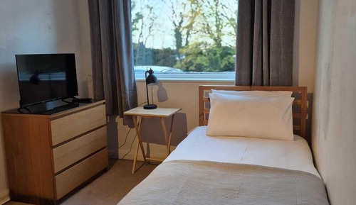 Habitación individual económica, vistas al jardín