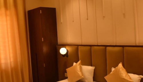 Deluxe Double Room, City View