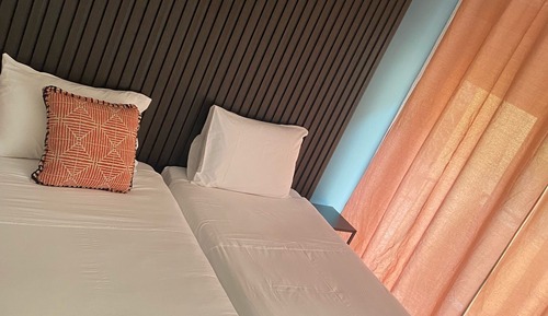 Suite, balcón, vistas a la ciudad