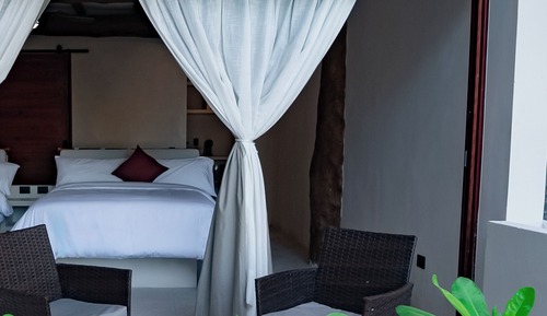 Suite Deluxe, 2 camas dobles, vistas a la piscina
