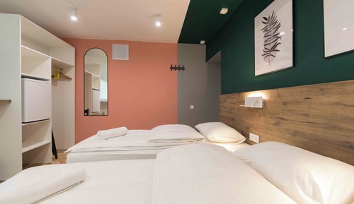 Habitación estándar con 1 cama doble o 2 individuales