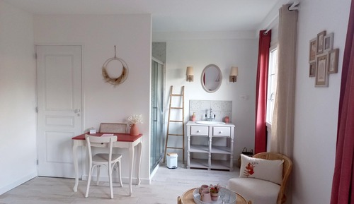 Habitación romántica doble, vistas al jardín (Bohème)