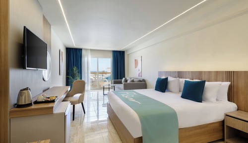 Honeymoon Deluxe Room
