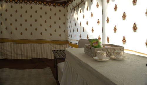 Deluxe Double or Twin Room, 2 Twin Beds, Non Smoking, Private Bathroom
