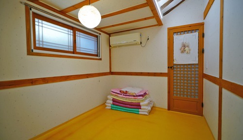 Love (Deluxe Room)
