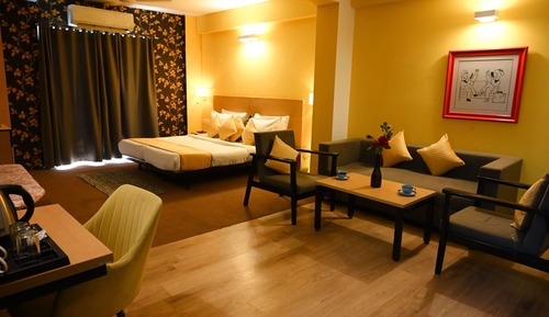 Suite superior, balcón, vistas a la ciudad