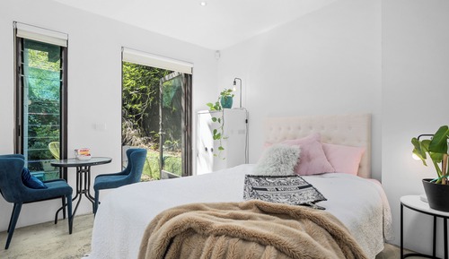 Apartamento, 1 habitación, baño privado, vistas al jardín