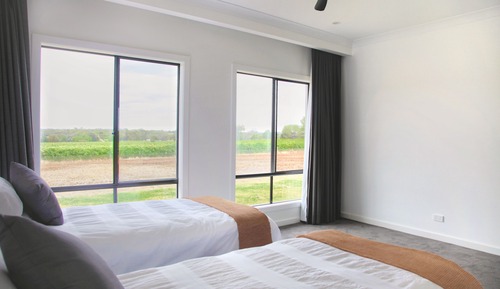 Casa Confort, vistas al jardín