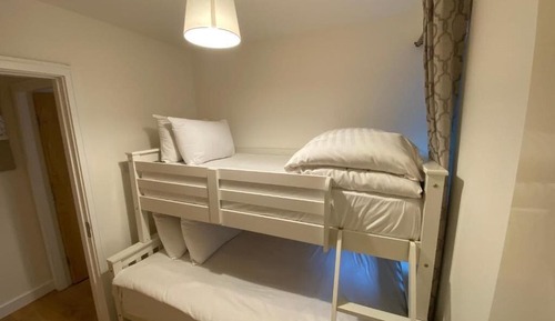 Apartamento económico, 2 habitaciones, no fumadores, cocina