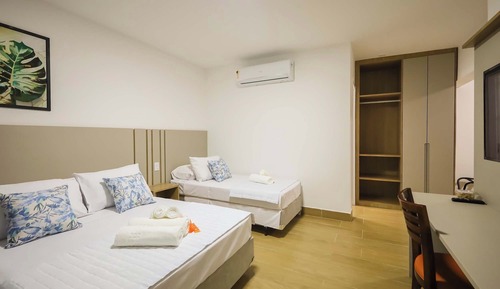 Habitación cuádruple estándar, vistas a la ciudad
