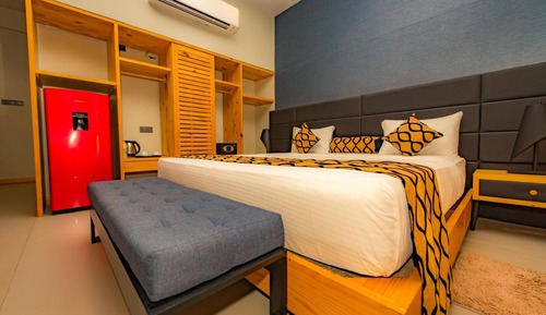 Superior Double Room, 1 Queen Bed, Balcony, Pool View
