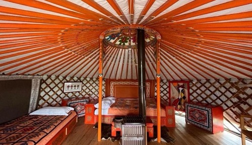 Habitación tradicional con 1 cama doble o 2 individuales, vistas al jardín