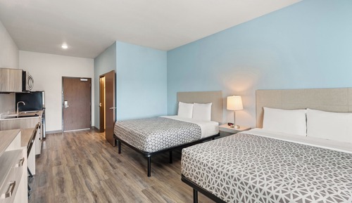 Suite, 2 camas de matrimonio, no fumadores (w/ Dishwasher)