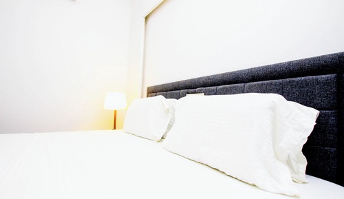 Habitación estándar, 1 cama de matrimonio grande, vistas a la ciudad