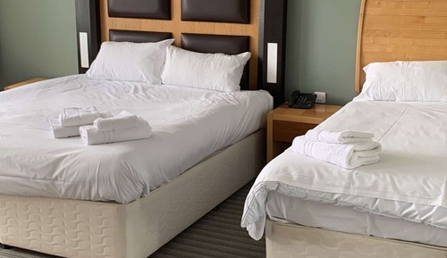 Family Room, Multiple Beds, Non Smoking, Partial Sea View