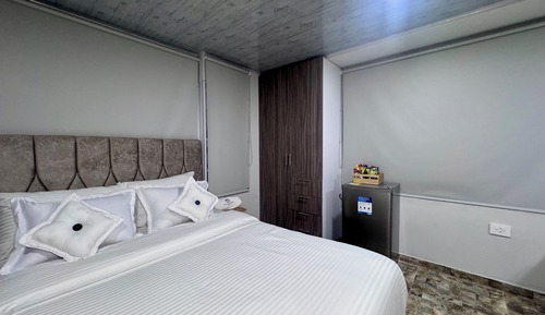 Habitación cuádruple Confort, vistas a la ciudad
