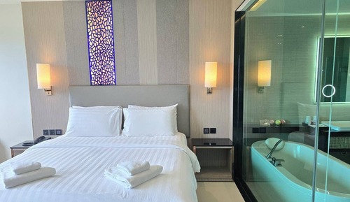 Suite with Balcony