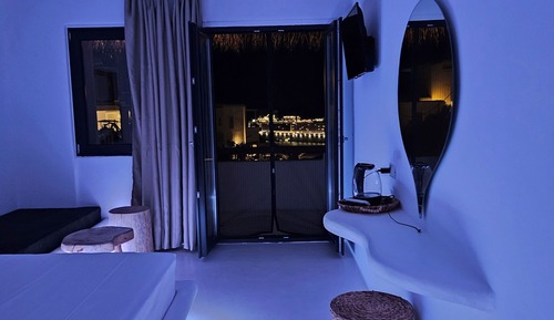 Family Suite, Sea View and Pool View