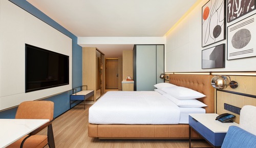 Habitación, 1 cama de matrimonio grande, vistas a la ciudad