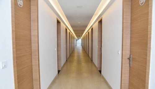 Habitación Deluxe, 1 cama de matrimonio grande, baño privado, vistas a la ciudad