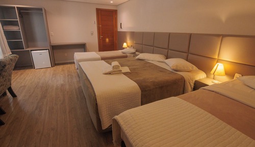 Habitación cuádruple estándar