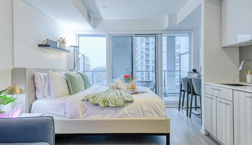 Suite estudio económica, balcón, vistas a la ciudad