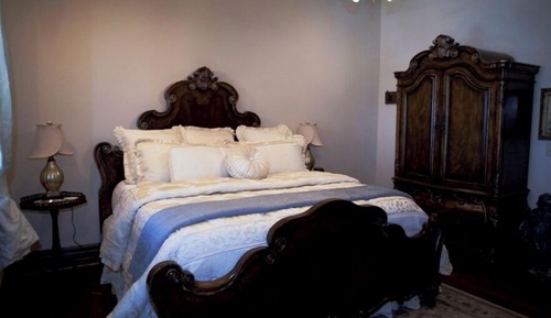 No. 1, The Ida Lasiter Huckaby Room