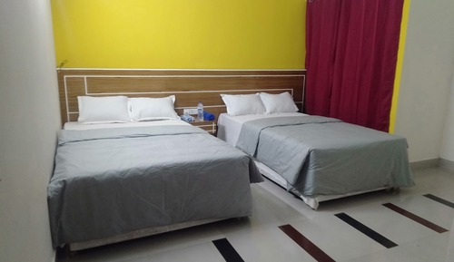 Habitación económica con 1 cama doble o 2 individuales