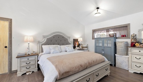 Luxury Studio Suite, 1 King Bed, Mobility Accessible