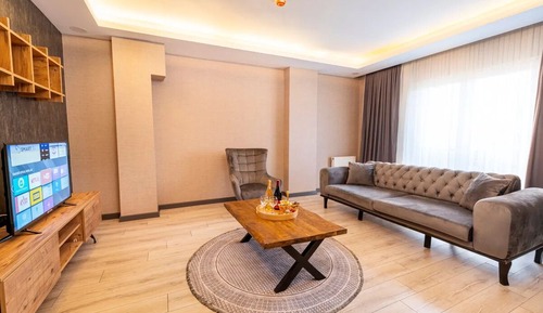Luxury Suite